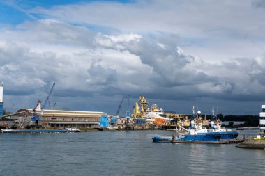Hollanda, Rotterdam Limanı 'nda hareketlilik