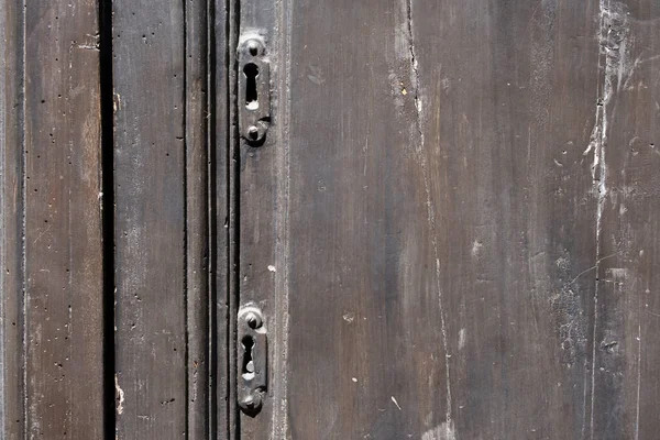 Velha Porta Madeira Ornamentada Com Belas Esculturas Itália — Fotografia de Stock