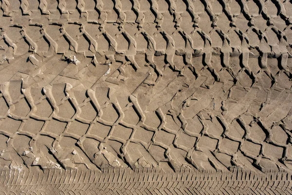 Traccia Una Serie Pneumatici Nella Sabbia — Foto Stock