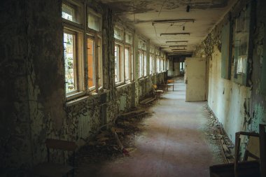 Chornobyl dışlama bölgesi. Radyoaktif bölge Pripyat filialı üzrə - terk edilmiş hayalet kasaba. Chernobyl felaket öyküsü. Kayıp yer Ukrayna'da Sssr