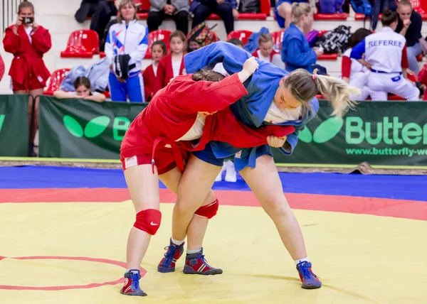 Rusia Vladivostok 2018 Competición Lucha Libre Entre Las Niñas Nacidas — Foto de Stock