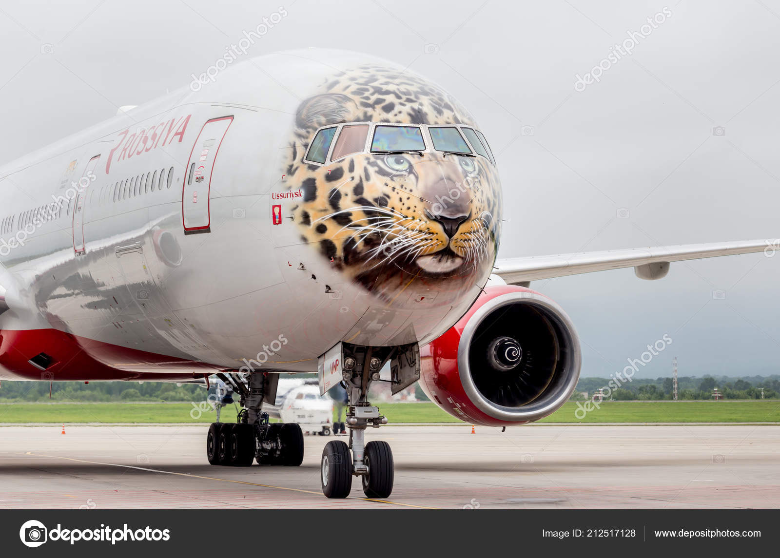 Russia Vladivostok 2018 Passenger Airplane Boeing 777 300 - 