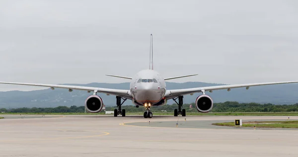 Rosja Władywostok 2018 Pasażerski Samolot Airbus A330 Aeroflot Linie Lotnicze — Zdjęcie stockowe