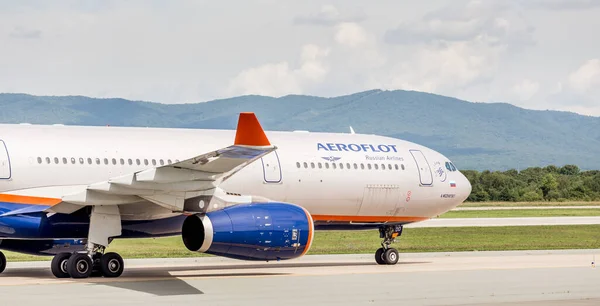 Росія Владивосток 2020 Пасажирський Літак Airbus A330 Авіакомпанії Aeroflot Airlines Ліцензійні Стокові Зображення
