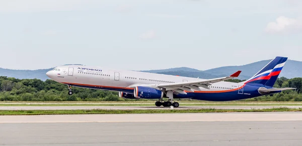 Росія Владивосток 2020 Літак Пасажир Airbus A330 Авіакомпанії Aeroflot Airlines Стокове Фото