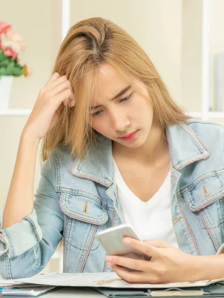 Unhappy Businesswoman Looks Smart Phone While Feeling Upset Her Business — Stock Photo, Image