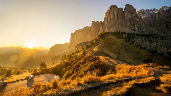 Dolomiten Italienische Landschaft Grödnerpass Mit Majestätischer Sellagruppe Den Nordwestlichen Dolomiten — Stockfoto