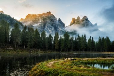 Majestic landscape of Antorno lake with famous Dolomites mountain peak in background in Eastern Dolomites, Italy Europe. Beautiful nature scenery and scenic travel destination. clipart