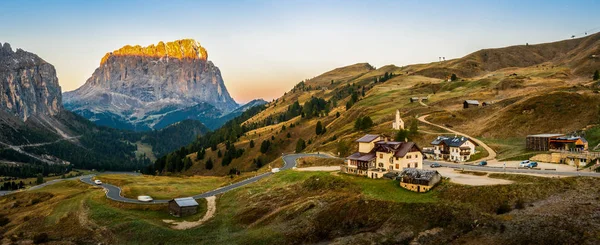 Dolomiten Italien Panorama Landschaft Sonnenaufgang Auf Der Langkofelgruppe Dem Grödnerpass — Stockfoto