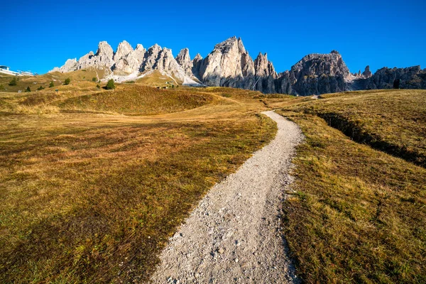 Schotterpiste Und Wanderweg Den Dolomiten Italien Vor Den Pizes Cir — Stockfoto