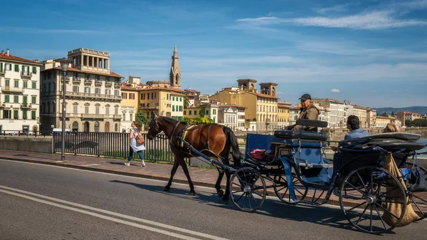 Florenz Italien Sep 2017 Pferdekutsche Fährt Auf Der Straße Florenz — Stockfoto