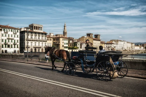 Florenz Italien Sep 2017 Pferdekutsche Fährt Auf Der Straße Florenz — Stockfoto