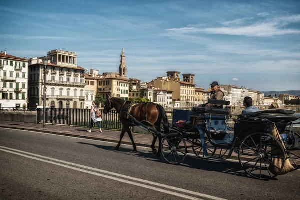 Florenz Italien Sep 2017 Pferdekutsche Fährt Auf Der Straße Florenz — Stockfoto