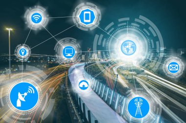 Akıllı şehir kablosuz iletişim ağı Internet şeyler (çok) ve bilgi iletişim teknolojisi (ICT) modern şehir binaları içinde belgili tanımlık geçmiş karşı grafik gösteren kavramı ile.