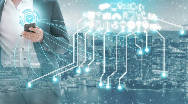 Akıllı şehir kablosuz iletişim ağı Internet şeyler (çok) ve bilgi iletişim teknolojisi (ICT) modern şehir binaları içinde belgili tanımlık geçmiş karşı grafik gösteren kavramı ile.