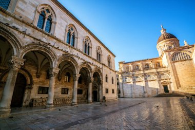 Dubrovnik Katedrali ve eski şehir Dubrovnik, Hırvatistan - önde gelen müzelerinde Dubrovnik Hırvatistan'ın hedef, seyahat. Dubrovnik eski şehir Unesco Dünya Mirasları 1979 yılında geçiyordu.