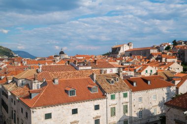 Hırvatistan - önemli Dubrovnik eski şehrin panoramik profili hedef Hırvatistan seyahat. Dubrovnik eski şehir Unesco Dünya Mirasları 1979 yılında geçiyordu.