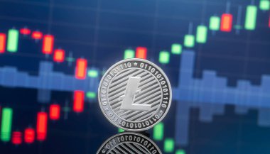 Litecoin (Ltc) ve cryptocurrency yatırım kavramı - fiziksel metal litecoin genel ticaret Döviz piyasa fiyatı grafik içinde belgili tanımlık geçmiş ile madeni paralar.