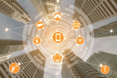 Akıllı şehir kablosuz iletişim ağı Internet şeyler (çok) ve bilgi iletişim teknolojisi (ICT) modern şehir binaları içinde belgili tanımlık geçmiş karşı grafik gösteren kavramı ile.