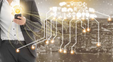 Akıllı şehir kablosuz iletişim ağı Internet şeyler (çok) ve bilgi iletişim teknolojisi (ICT) modern şehir binaları içinde belgili tanımlık geçmiş karşı grafik gösteren kavramı ile.