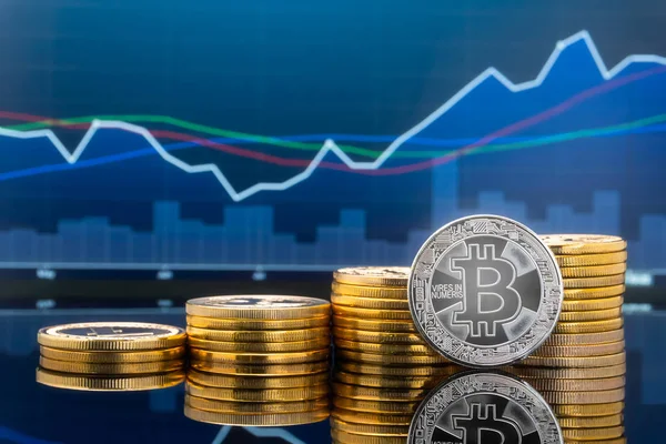 Bitcoin ve kavram - yatırım cryptocurrency fiziksel metal Bitcoin paralar ile küresel ticaret Döviz piyasa fiyatı grafiği içinde belgili tanımlık geçmiş.