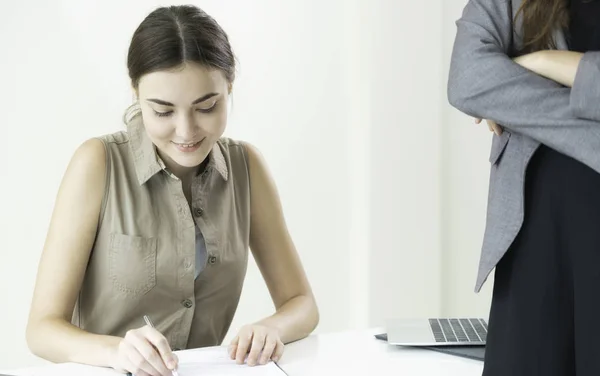 Young Woman Employee Manager Meeting Office Manager Giving Advice New — Stock Photo, Image