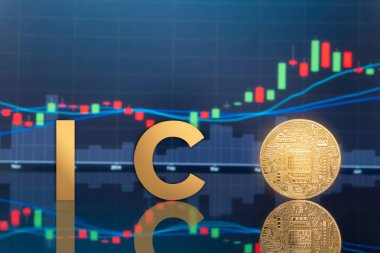 (ICO) sunan ilk madeni para ve dijital belirteci kavramı - yatırım fiziksel metal dijital paralar ile arka planda mavi küresel ticaret Döviz piyasa fiyatı grafiği.