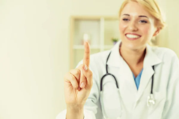 Young Female Doctor Working Hospital Office Medical Healthcare Concept — Stock Photo, Image