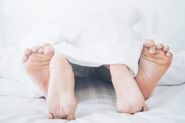 Amor Romântico Casal Jovem Íntimo Casa Quarto Preliminares Cama — Fotografia de Stock