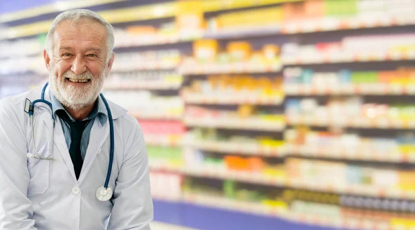 Farmacista Senior Sesso Maschile Che Lavora Farmacia Assistenza Sanitaria Farmaceutica — Foto Stock