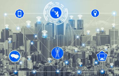Akıllı şehir kablosuz iletişim ağı Internet şeyler (çok) ve bilgi iletişim teknolojisi (ICT) modern şehir binaları içinde belgili tanımlık geçmiş karşı grafik gösteren kavramı ile.