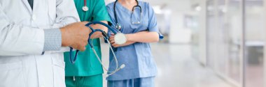 Sağlık insan grubu. Diğer doktorlar, hemşire ve cerrah hastane ofis veya klinik çalışma profesyonel doktor. Tıbbi Teknoloji Araştırma Enstitüsü ve Doktor personel hizmet anlayışı.