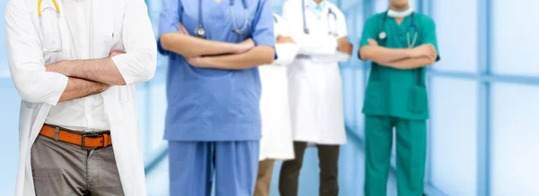 Группа Здравоохранению Профессиональный Врач Работающий Больничном Офисе Клинике Другими Врачами — стоковое фото