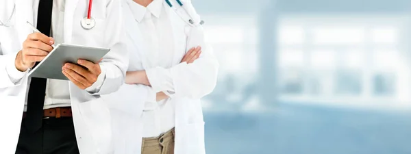 Groupe Des Professionnels Santé Médecin Professionnel Travaillant Dans Bureau Clinique — Photo