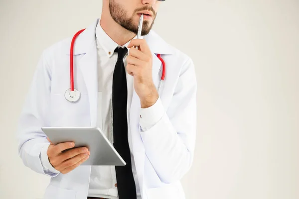 Ärztin Arbeitet Büro Des Krankenhauses Tablet Computer Medizinisches Und Medizinisches — Stockfoto