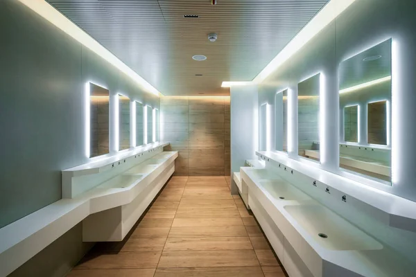 Modern Design Public Toilet Restroom Luxury Interior — Stock Photo, Image