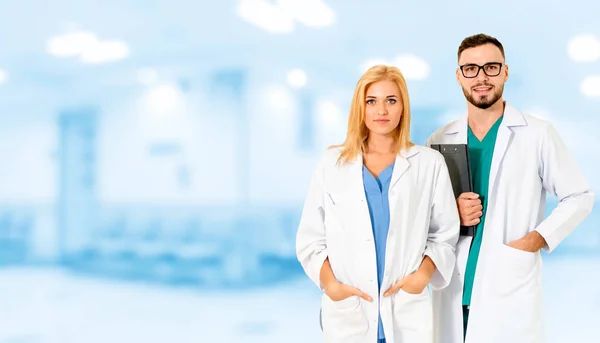 Arzt Arbeitet Mit Einem Anderen Arzt Krankenhaus Zusammen Gesundheitswesen Und — Stockfoto