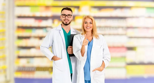 Pharmacist Working Another Pharmacist Pharmacy Healthcare Medical Service — Stock Photo, Image