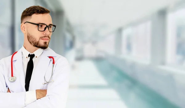 Joven Médico Que Trabaja Hospital Servicio Atención Médica Personal Médico — Foto de Stock