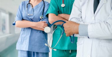 Sağlık insan grubu. Diğer doktorlar, hemşire ve cerrah hastane ofis veya klinik çalışma profesyonel doktor. Tıbbi Teknoloji Araştırma Enstitüsü ve Doktor personel hizmet anlayışı.