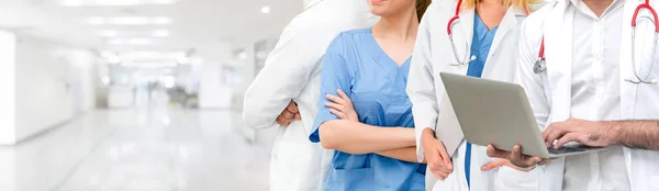 Gruppo Persone Sanitarie Medico Professionista Che Lavora Nello Studio Ospedaliero — Foto Stock