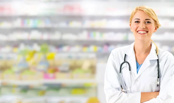 Una Farmacéutica Que Trabaja Farmacia Servicio Atención Médica Personal Médico — Foto de Stock