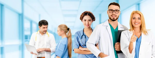 Groupe Des Professionnels Santé Médecin Professionnel Travaillant Dans Bureau Clinique — Photo