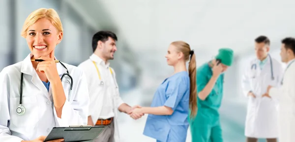 Gruppo Persone Sanitarie Medico Professionista Che Lavora Nello Studio Ospedaliero — Foto Stock