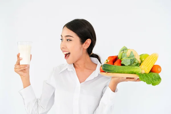 Nutricionista Mulher Apresentando Dieta Alimentar Frutas Legumes Para Controle Colesterol — Fotografia de Stock