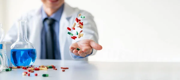 Pílulas Comprimidos Medicamentos Coloridos Laboratório Farmacêutico Conceito Tecnologia Médica Pesquisa — Fotografia de Stock