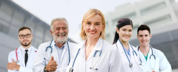 Gruppo Persone Sanitarie Medico Professionista Che Lavora Nello Studio Ospedaliero — Foto Stock