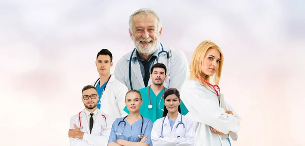 Sağlık Grup Portre Yaratıcı Düzeninde Profesyonel Sağlık Personeli Doktor Hemşire — Stok fotoğraf