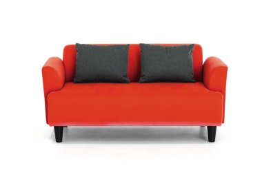 Beyaz arka planda kırmızı İskandinav tarzı çağdaş kanepe modern ve şık oturma odası için minimal mobilya tasarımı.