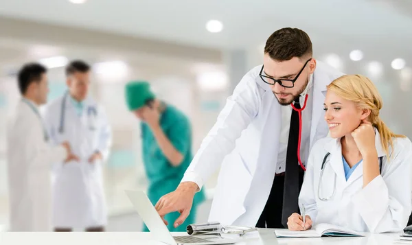 Grupo Pessoas Cuidados Saúde Médico Profissional Que Trabalha Consultório Hospitalar — Fotografia de Stock